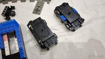 LEGO MIX 30 kg + návody, 9V VLAKY, Aquanauts a iné... - 16