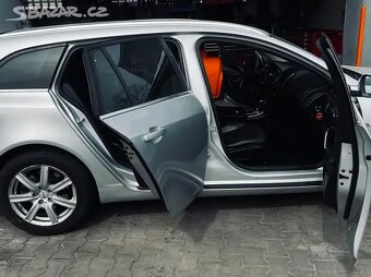 Opel Insignia Sports Tourer 2,0CDTi  SW 4X4 automat  120KW C - 16