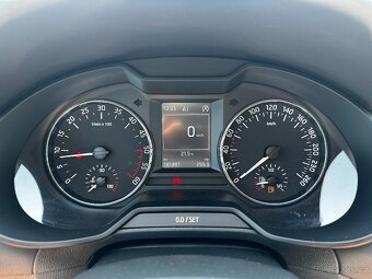 ŠKODA OCTAVIA 2.0 TDI Combi - 16