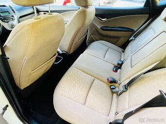 HYUNDAI IX20 1.4 i BENZÍN DIGI KLIMA, ALU KOLA, PO ROZVODECH - 16