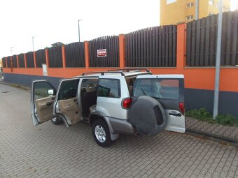Nissan Terrano II 3.0 TD 4x4 tažné 3t 145500 km - 16