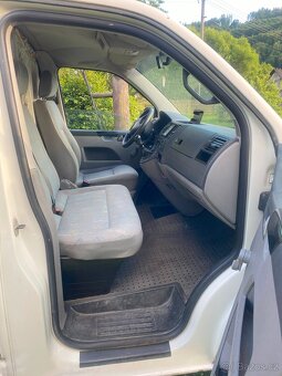 Volkswagen T5 obytný transportér – svoboda na čtyřech kolech - 16