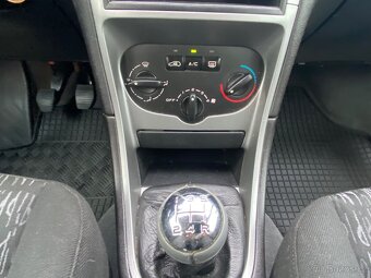 Peugeot 307 break 1.6i 80kW klimatizace 2002 - 16