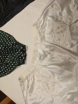 Prodám prádlo - 23 ks - vyřazené - 16