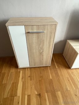 Nábytek a elektrospotřebiče - 16