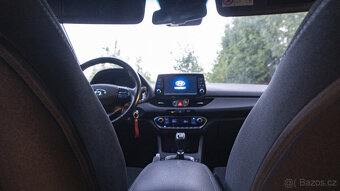 Hyundai i30 Kombi 1.4 T-GDI (140 koní) - manual - 16