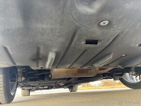Toyota Sienna SE motor 3.5 V6, 8 místná s odpisem DPH - 16