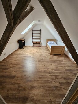 Pronájem domu 159 m² s pozemkem 402 m² - 16