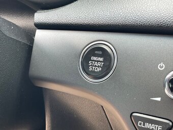 KIA SPORTAGE TOP,4X4,FULL-LED,120.000KM,AUTOMAT,ZÁRUKA - 16