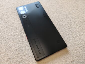 ZTE Nubia Redmagic 9 Pro. 12gb+12gb//256gb. Čierna metalíza. - 16
