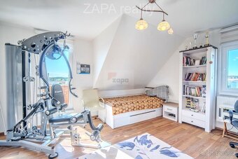 Prodej samostatného RD 5+kk+garáž celkem 218 m2  pozemek 620 - 16