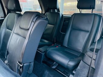 Volvo XC90 2.4D5 4x4 AUT NAVI SENZORY VÝHŘEV SERVISKA - 16