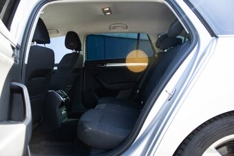 Škoda Superb Combi 2.0 TDI - 16
