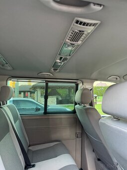 Volkswagen Transporter Caravelle T5.1 Long - 16