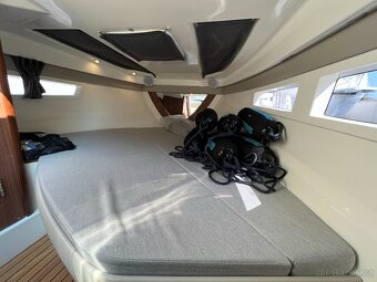 QUICKSILVER Activ 805 CRUISER + MERCURY F 250 V8 EFI EXLPT D - 16