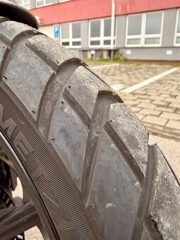 Triumph Scrambler 400 X - 16