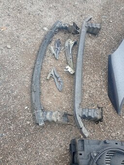 PEUGEOT 807 RV 2008 PŘEDEK SVĚTLA KAPOTA, NÁRAZNÍK APOD. - 16