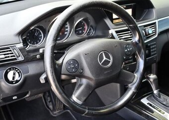 Mercedes-Benz Třídy E 220CDI AVANTGARDE A/T 2xKOLA - 16