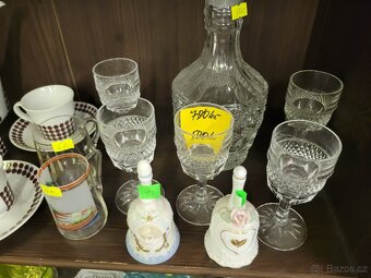 Křišťál a porcelán - 16