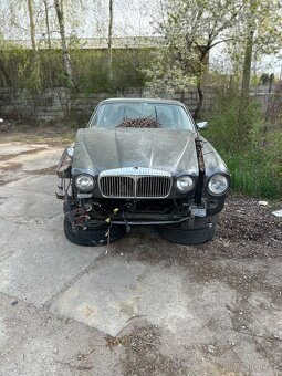 Jaguar Daimler - 16