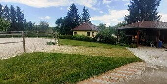 Nabízíme  k prodeji jezdecký areál s halou, kolbištěm, výběh - 16