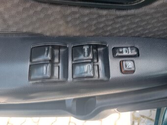 Toyota Hilux DC 2.5 I D-4D 106KW - 16