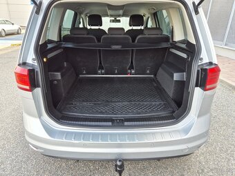VW TOURAN TDI 2016 MANUÁL VÝHŘEV ADAPT. TEMPOMAT TAŽNÉ ALU - 16