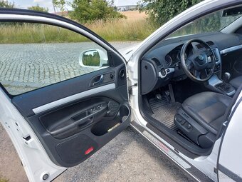 Škoda Octavia Scout 2,0TDi 103kW 4x4 AUTO A/C - 16