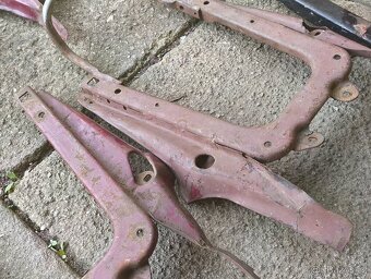 Podsedlový plech rámeček Jawa ČZ 125 175 250 350 353 354 450 - 16