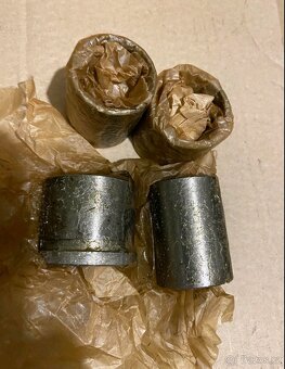 Originální přední vidlice pouzdra pružiny těsnění - 16