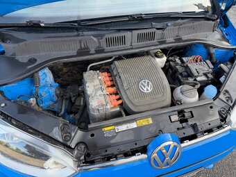 Volkswagen E-up , odpočet Dph + zimní kola - 16