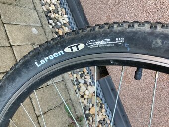 Horské juniorské kolo Bulls Sharptail - vel 26 - 16