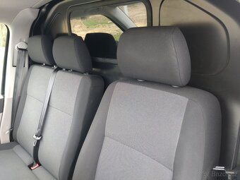 VOLKSWAGEN TRANSPORTER 2.0 TDi T6 - DPH - 76.000 km - 16