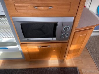 Hobby Prestige 650, 6 osob, stan, bojler, sprcha, solár - 16