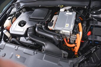 Ford Mondeo 2.0 Hybrid ecvT Auto ST SW 1 MAJITEL - 16