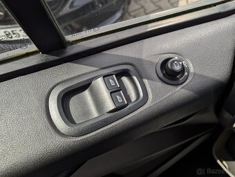 Ford Tourneo Custom 2.0TDCi 125kW 8 MÍST KAMERA ČR - 16