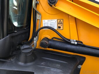 Jcb 3cx - 16