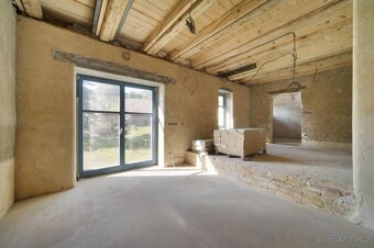 Prodej stavebního pozemku 3880 m2, Ledce - 16