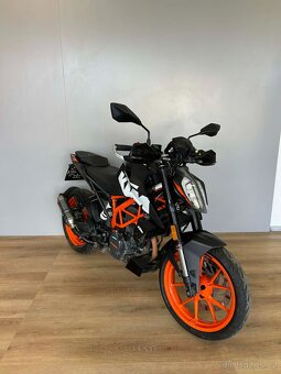 KTM 125 Duke 2021 - 16