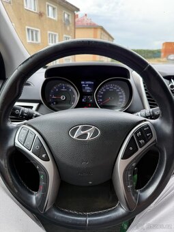 Hyundai i30 1.6 CRDi - 16