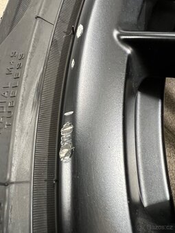 Prodám zimní komplety na BMW 8 - 16