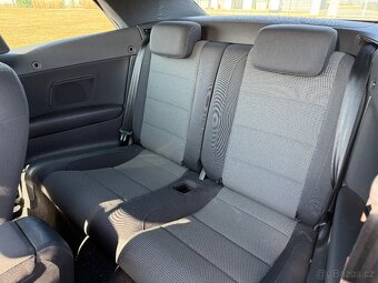 VW GOLF VI 1.2 TSI KABRIO //2012 1.MAJITEL SERVISKA TOP STAV - 16