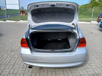BMW 320d - 16