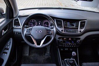 Hyundai Tucson 1.7 CRDi Family - 16
