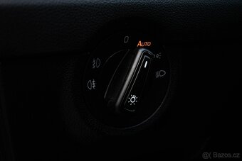 Škoda Octavia Combi 2.0 TDI DPF RS DSG - 16