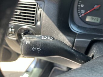 Volkswagen Golf 1.4 16V 55KW, Klimatizace, Nová STK - 16