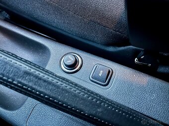 Škoda Fabia 1.6i 16V 77kW VÝHŘEV Tempomat SENZORY AUX - 16