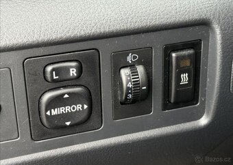 Toyota Corolla 2,2 D4-D TAŽNÉ, SERVISKA nafta manuál 100 kw - 16