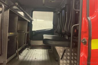 Prodáme hasičskou SCANIA P94 4x2 2000L vody, 500L pěny - 16