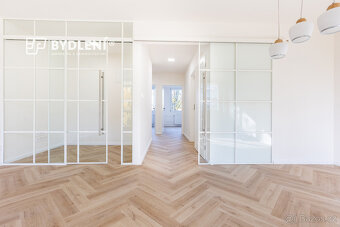 Kompletně zrekonstruovaný designový byt 3+kk (76 m²) s nadst - 16